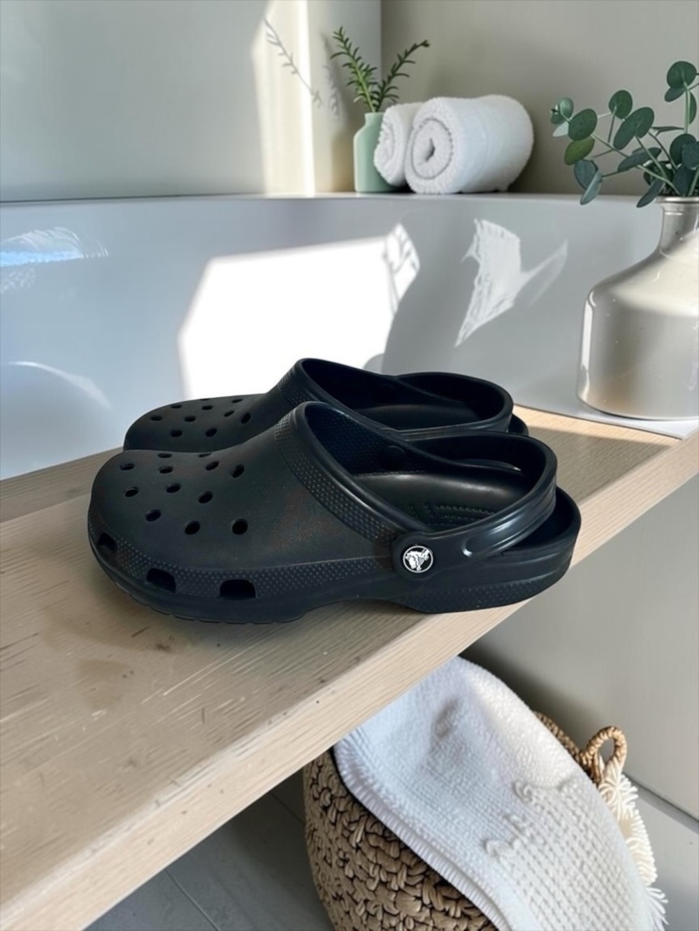 Crocs Classic Clog – Black – M8 W10 — Women’s Size 10 (EUC) - Picture 12 of 15